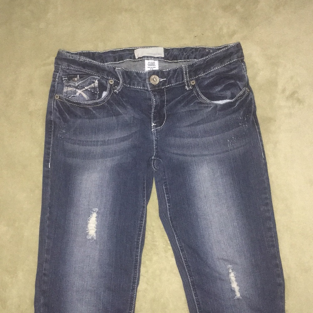 Maurice’s jeans. A few scuffs but good condition.